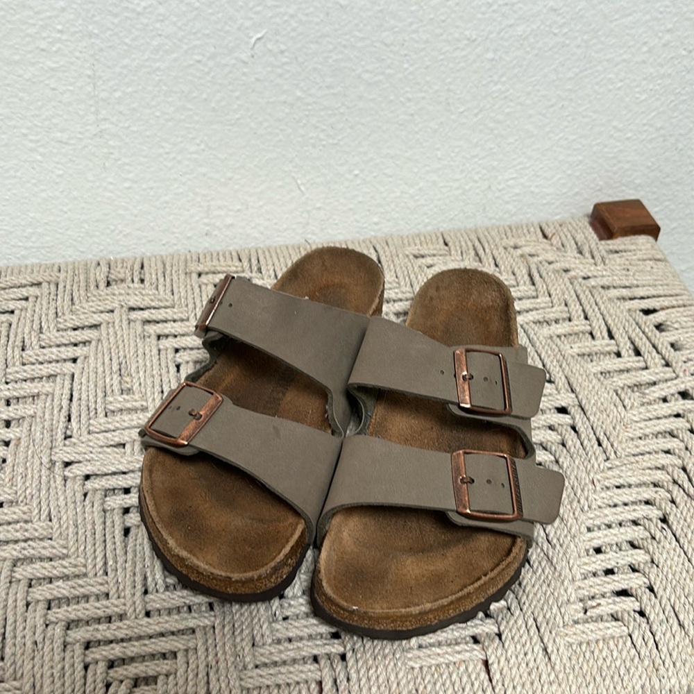Birkenstock - size 37 in Taupe